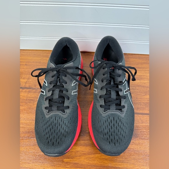 ASIC’s men’s Black/Electric Red Kayano gel Nimbus running gym shoes. Size 10 - Picture 13 of 14